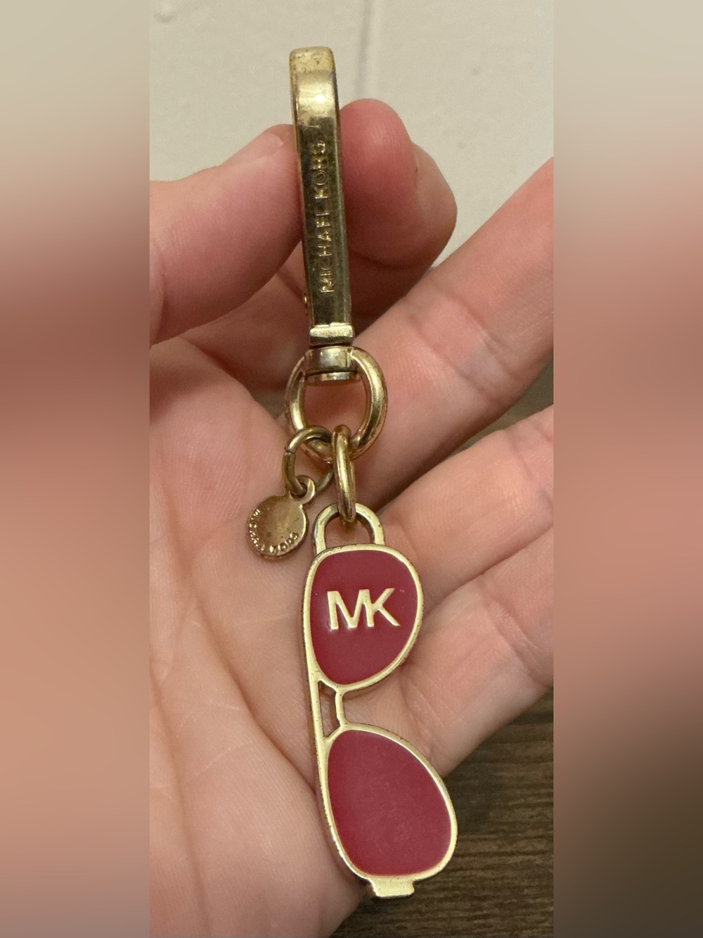 Michael Kors Aviator Sunglasses Key Chain Red Enamel Gold Purse Charm Fob